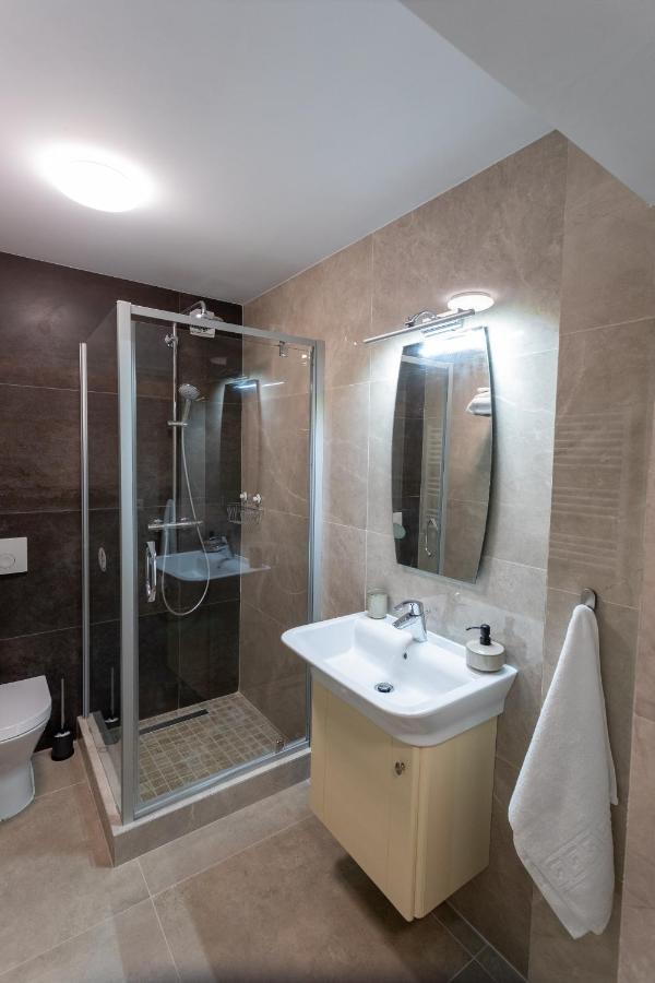 Corso Apartments B&B Focşani المظهر الخارجي الصورة