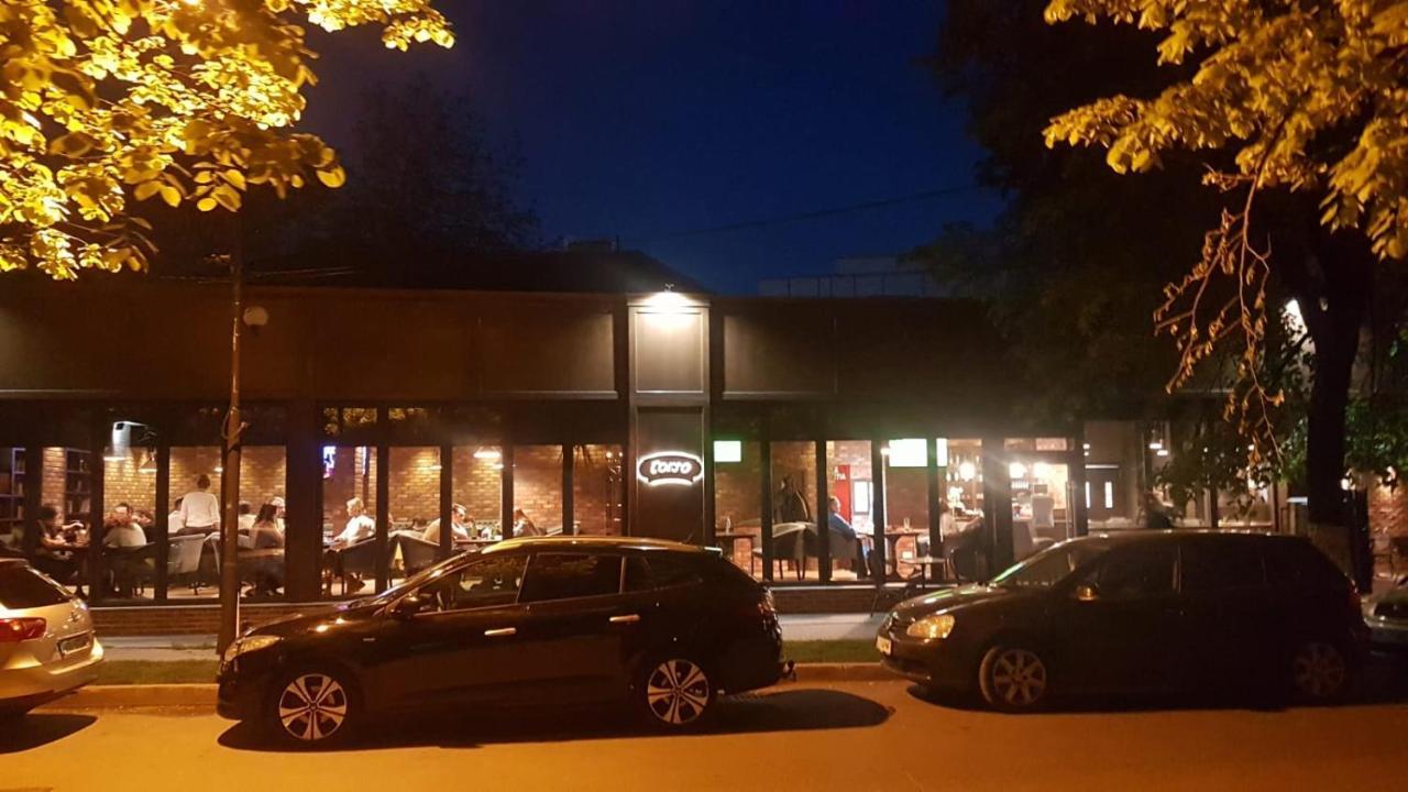 Corso Apartments B&B Focşani المظهر الخارجي الصورة