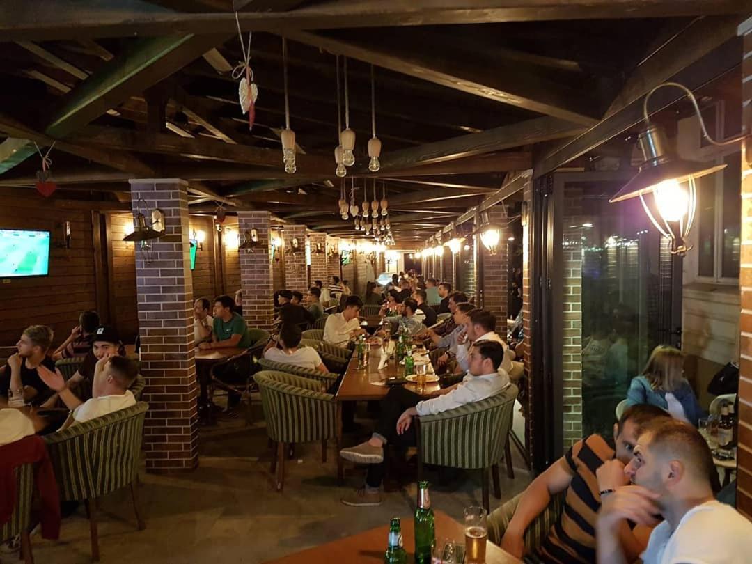 Corso Apartments B&B Focşani المظهر الخارجي الصورة